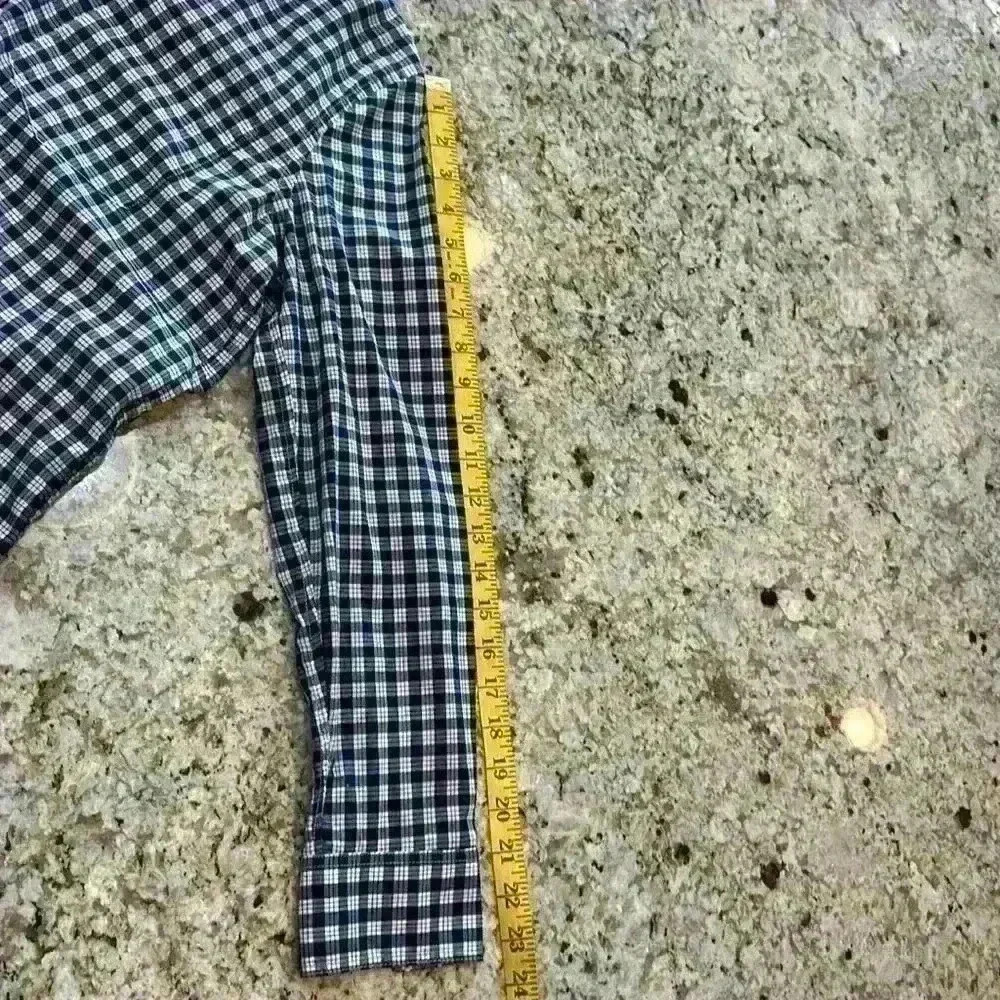 Banana Republic Soft Wash Button Down Shirt - Picture 9 of 12